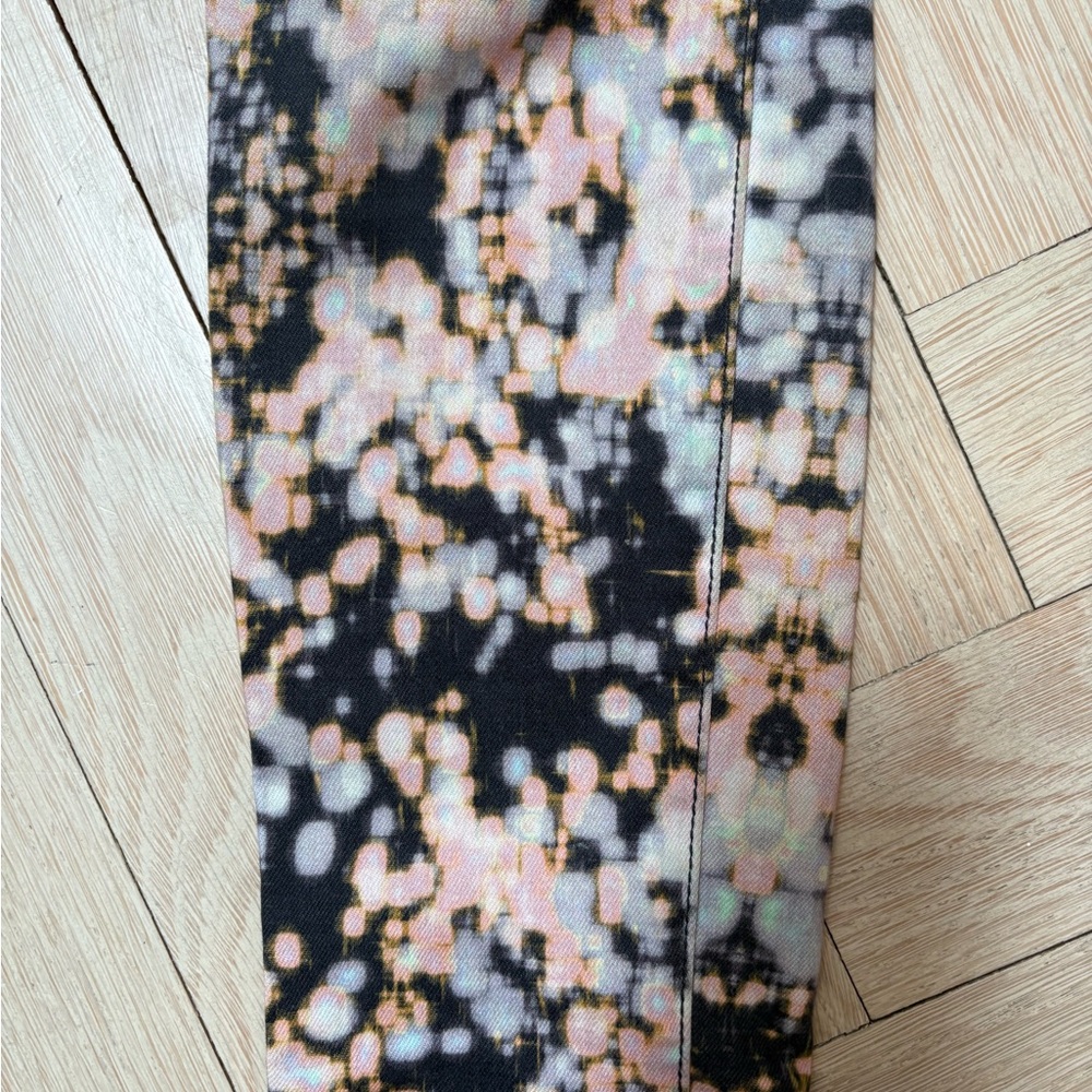 Abstract Patterned Pants - Picture 3 of 5